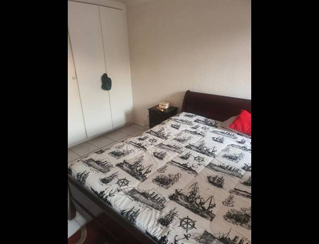 2 BEDROOM APARTMENT FOR SALE IN FLORIDA LAKE